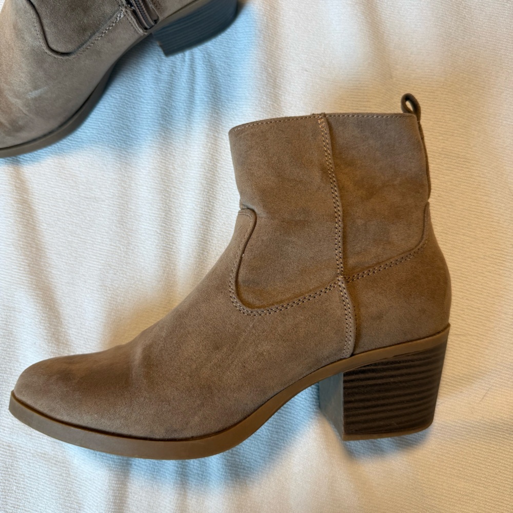 Women's Tan Ankle Boots